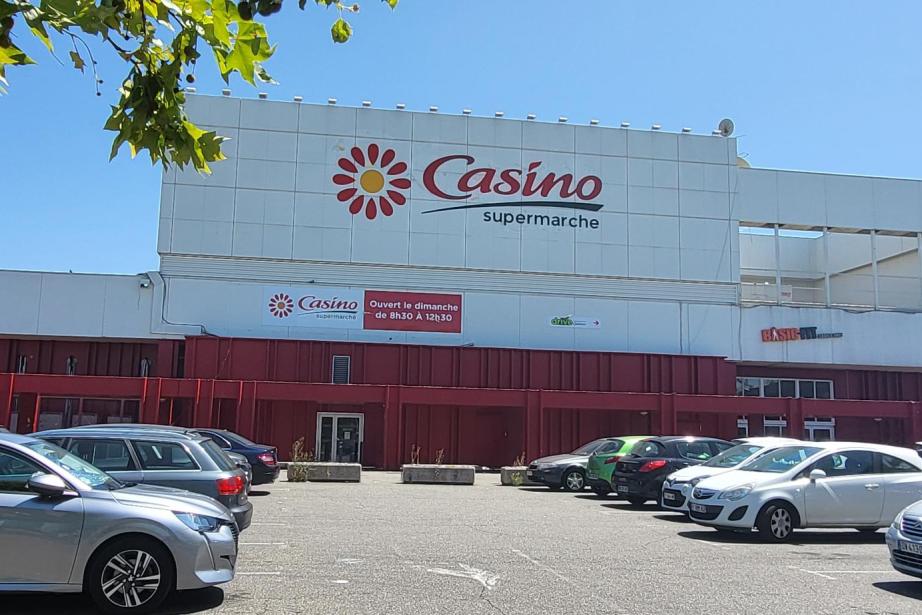 Le groupe Casino compte 781 magasins en Occitanie, notamment ici au pied du métro de la ligne A, quartier Basso Cambo à Toulouse. (Photo : Anthony Assémat - Entreprises Occitanie)