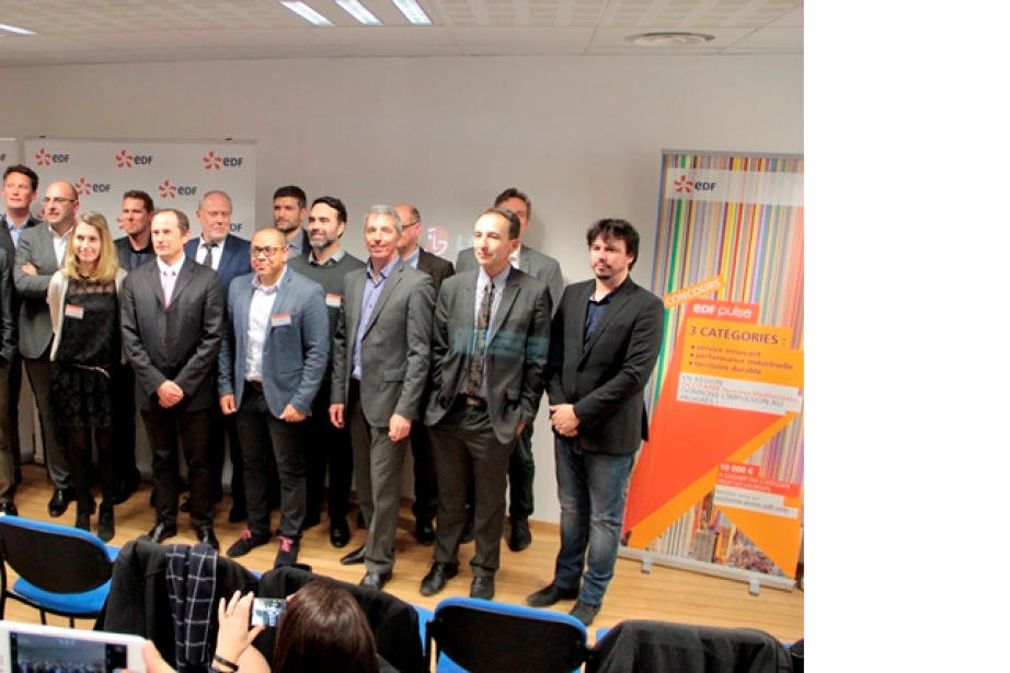 L'équipe EDF et les start-up finalistes L'équipe EDF et les start-up finalistes