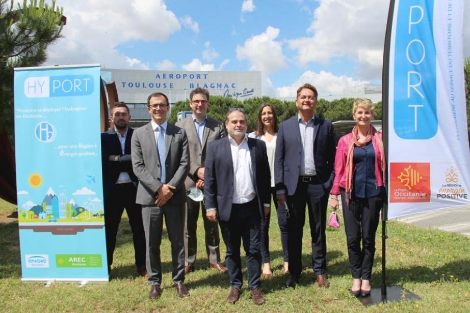 C'est la société Hyport qui installe et va gérer cette station de production distribution d'hydrogène sur la platerforme aéroportuaire de Toulouse Blagnac