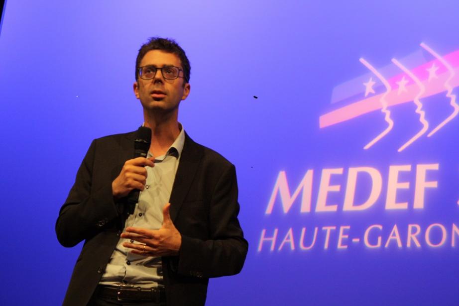 Nicolas Bouzou, auteur de "La comédie (in)humaine : comment les entreprises font fuir les meilleurs Nicolas Bouzou, auteur de "La comédie (in)humaine : comment les entreprises font fuir les meilleurs