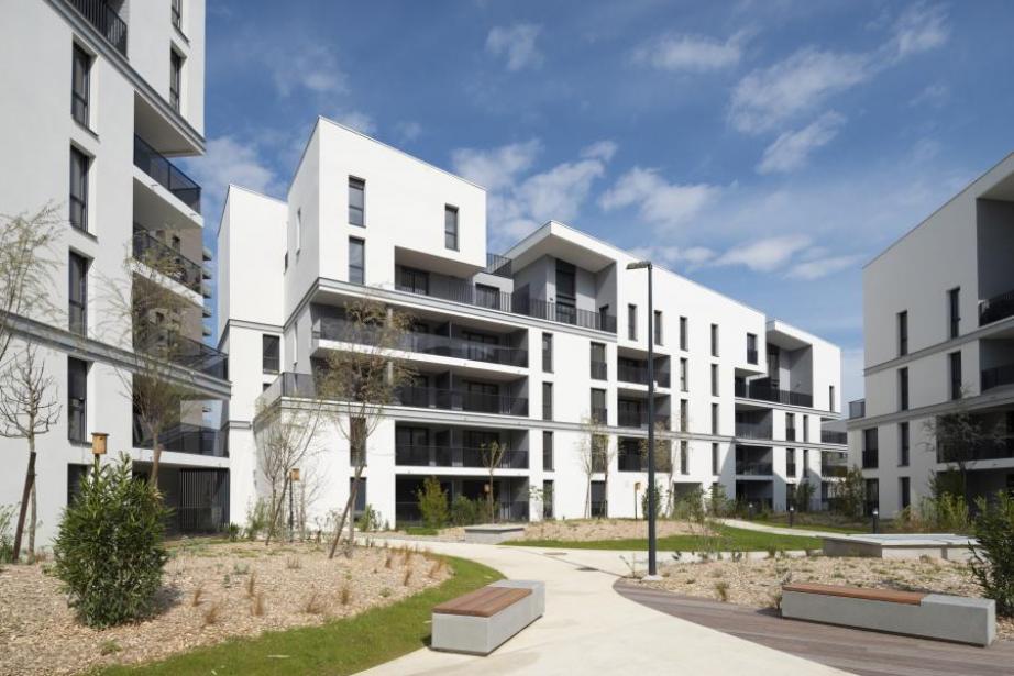 La résidence SKYVIEW compte 144 logements sur 9 110m². Elle est située au cœur du quartier de la Place Centrale de Toulouse Aerospace La résidence SKYVIEW compte 144 logements sur 9 110m². Elle est située au cœur du quartier de la Place Centrale de Toulouse Aerospace