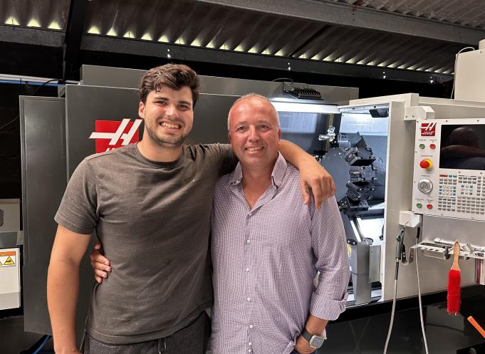 Originaire du Tarn, Pierre-Olivier Carles (à droite) se lance dans une nouvelle aventure entrepreneuriale avec son fils aîné Killian (à gauche). (Photo : DR)