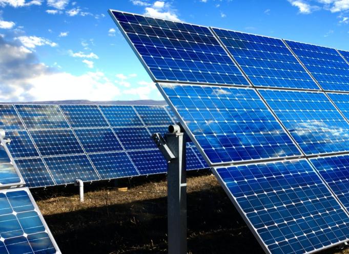 La société tarnaise Amarenco, spécialiste de l'énergie solaire photovoltaïque, vient de réaliser une levée de fonds de 300 millions d'euros. (Photo d'illustration : Amarenco)