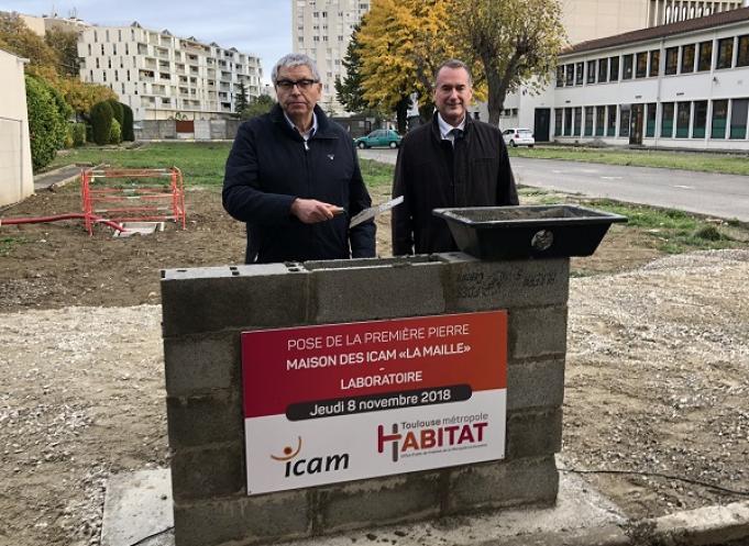 Pause de la première pierre pur le nouveau bâtiment de l'Icam.